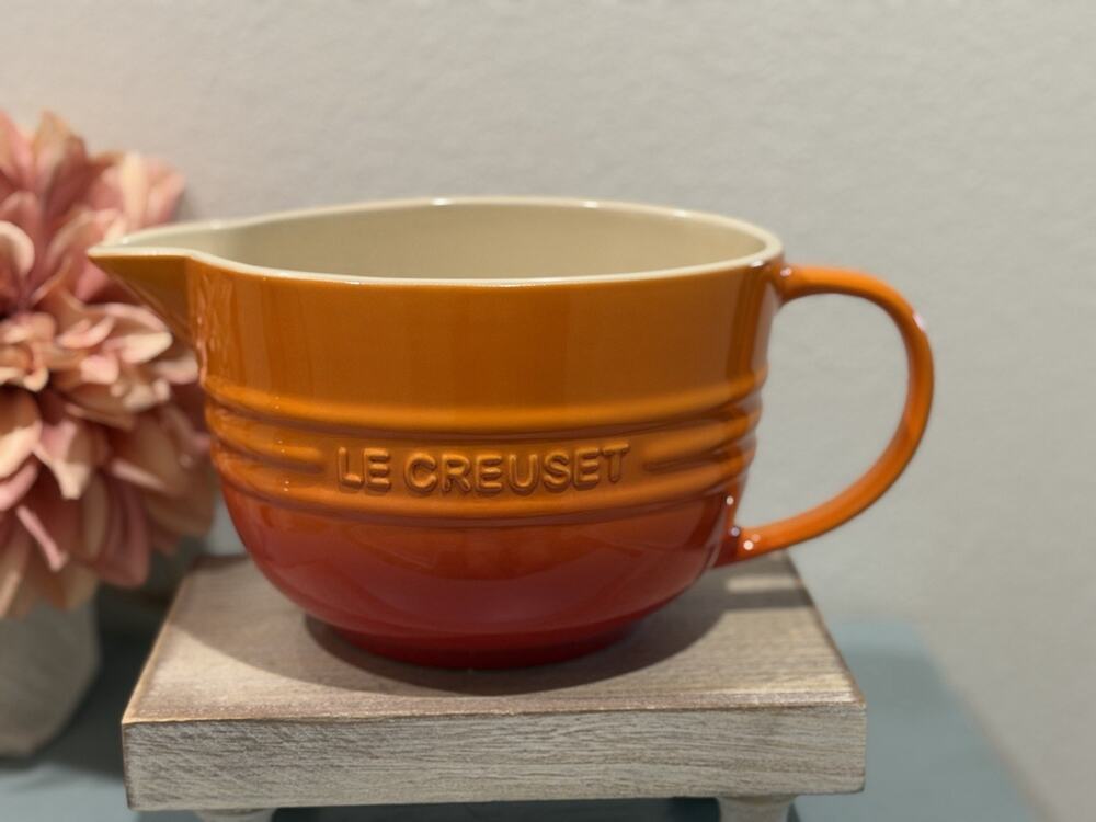 Le Creuset 2L Stoneware Batter Mixing Bowl Flame Orange NEW